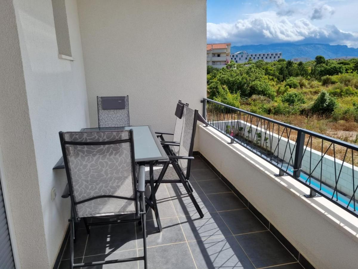 Apartmani Anastasia With Pool, Novalja Extérieur photo