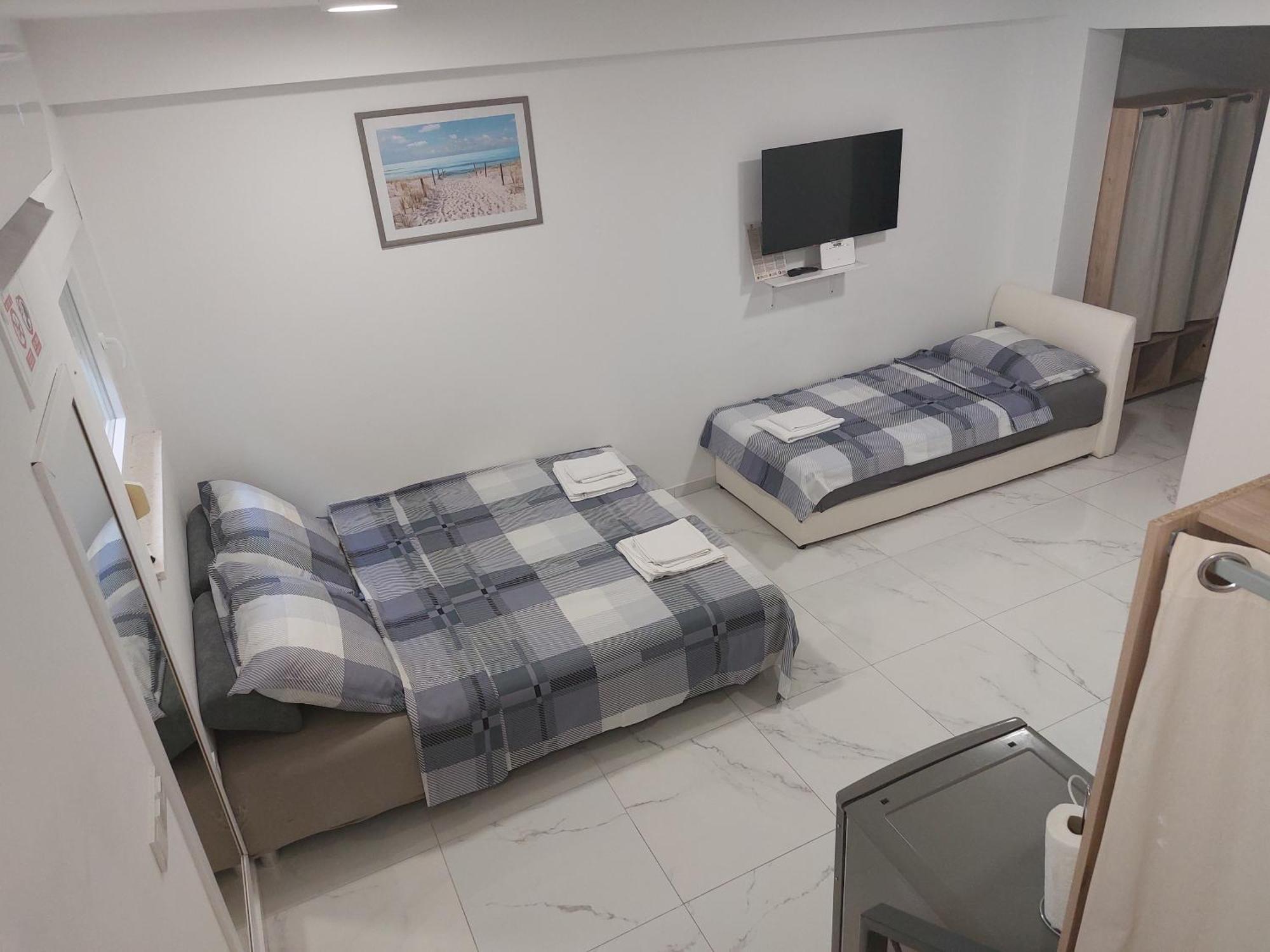 Apartmani Anastasia With Pool, Novalja Extérieur photo